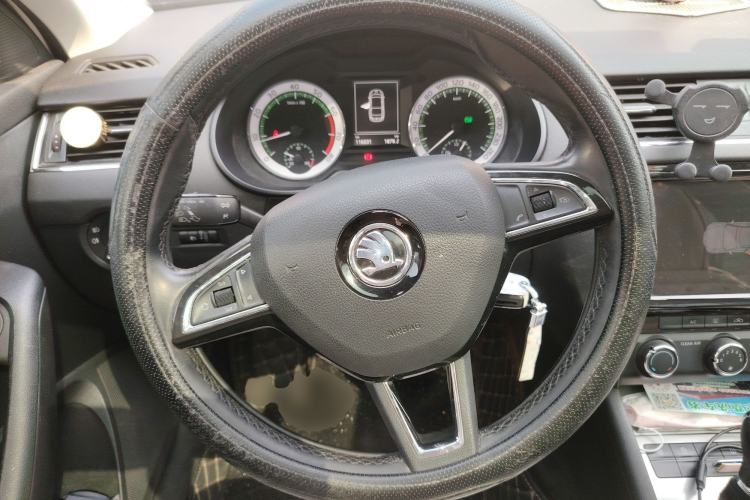 Used Skoda Octavia 2018 TSI230 DSG Luxury Edition