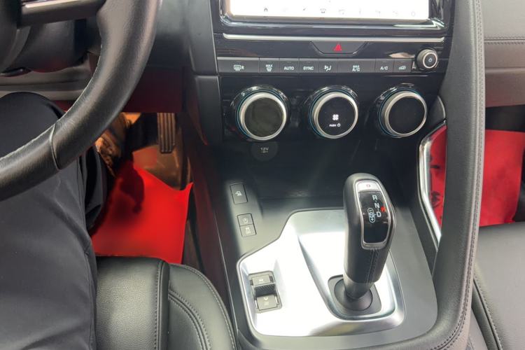 Used Jaguar E-PACE 2018 P200 S China VI Gear Lever