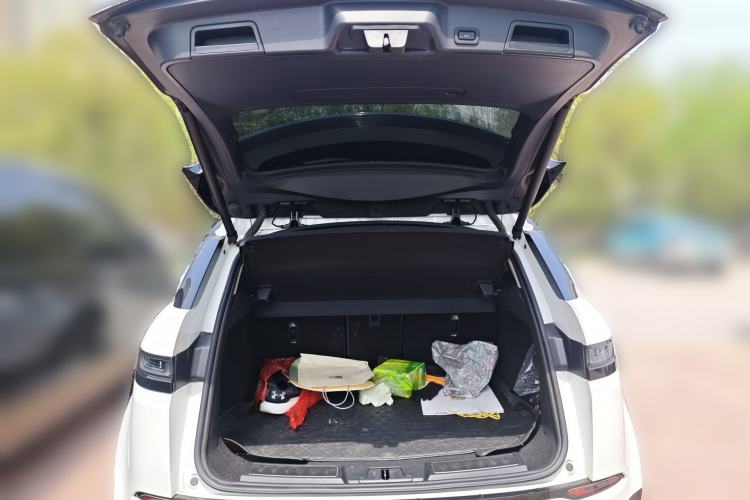 Used Land Rover Range Evoque 2021 Range Rover L 249 PS R-Dynamic SE Luxury Edition Trunk