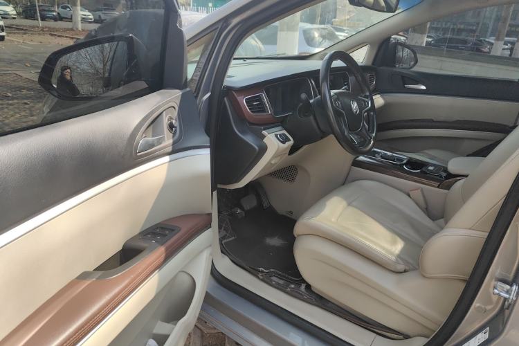 Used Buick GL8 2018 28T Luxury Model China VI Standard