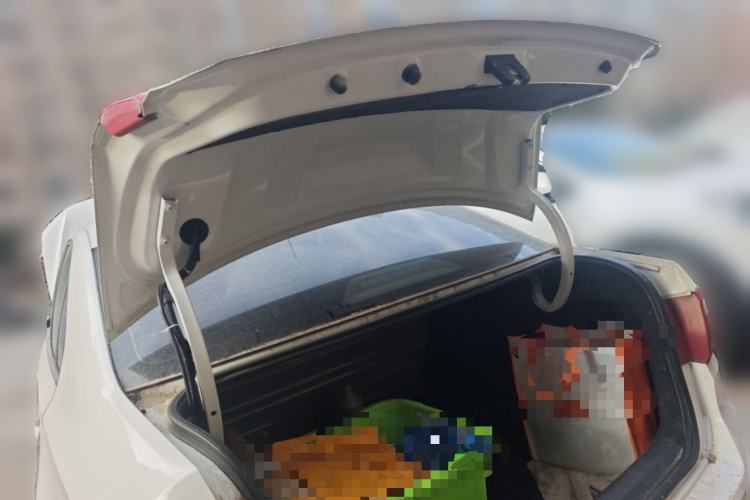 Used Volkswagen Santana 2013 1.6L Manual Comfort Edition Trunk