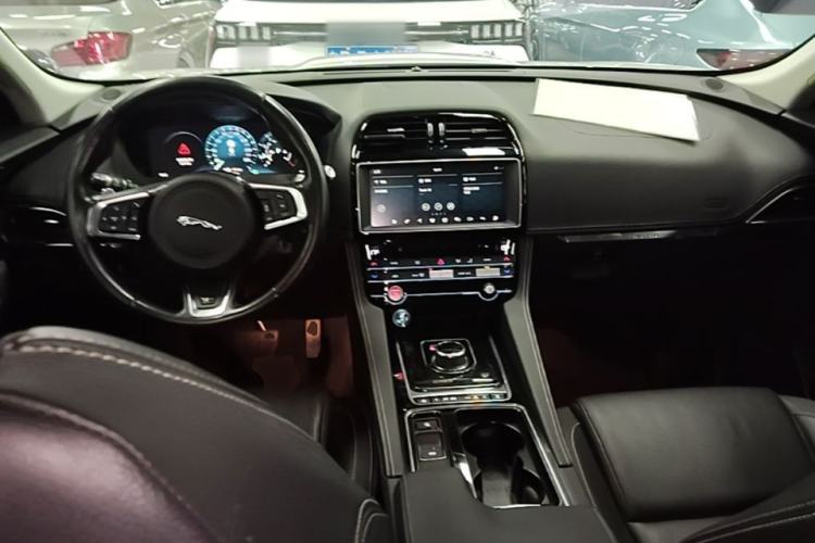 Used Jaguar F-PACE 2018 3.0 SC Four-Wheel Drive R-Sport Sport Edition
