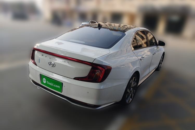 Used Hyundai Mistra 2021 1.8L CVT LUX Premium Edition
