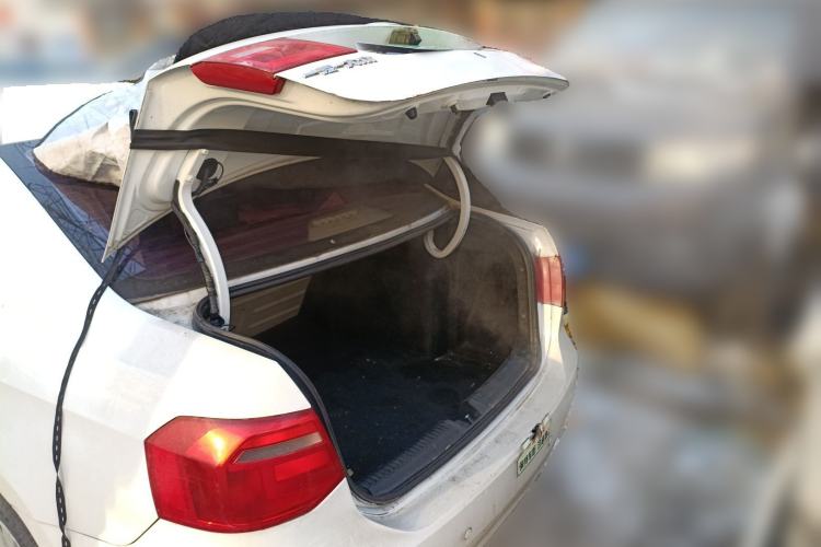 Used Volkswagen Jetta 2015 1.6L Automatic Fashion Model
