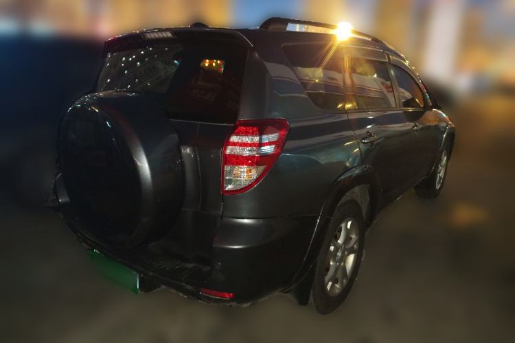 Used Toyota RAV4 2011 2.0L Automatic Luxury Edition
