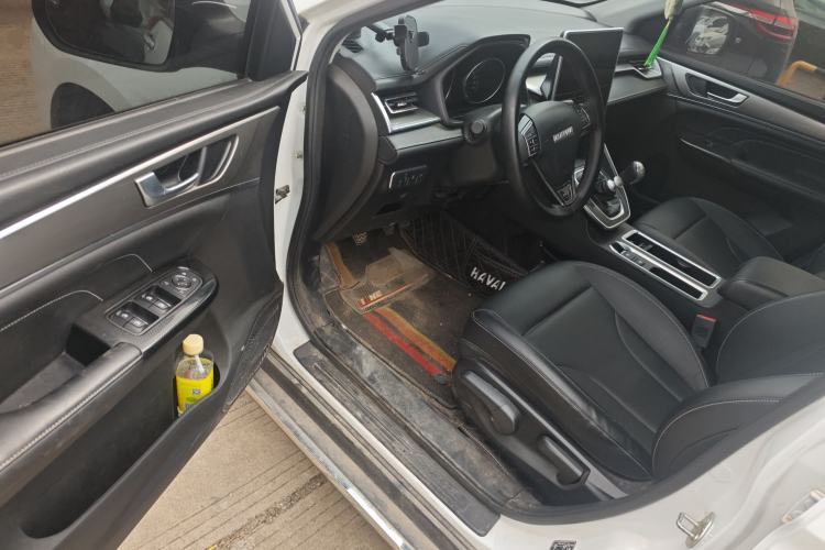 Used Haval M6 2021 PLUS 1.5T Manual Luxury Smart Connectivity Model