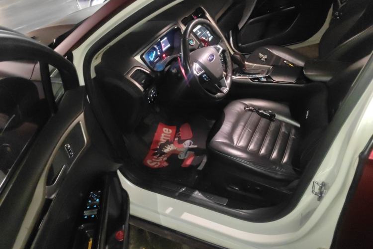 Used Ford Mondeo 2013 2.0L GTDi 200 Luxury Model Driver Seat