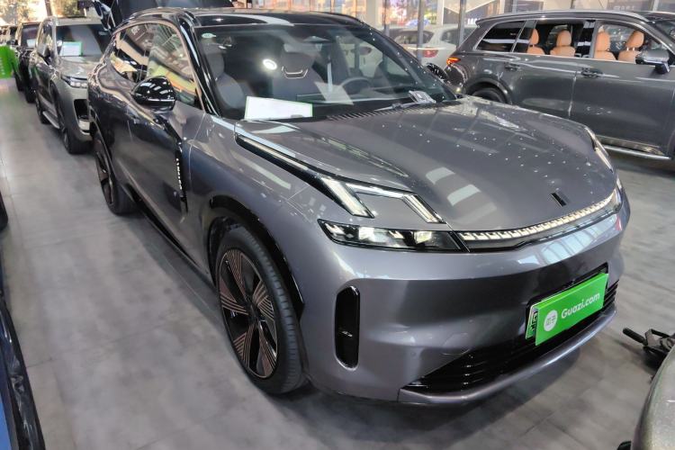 Used Lynk & Co 08 EM-P 2023 220 km Limited-Time Edition
