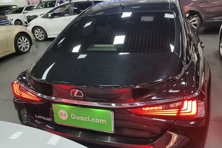 Used Lexus ES 2022 200 Excellence Edition
