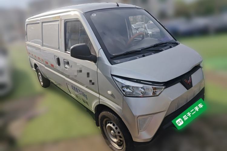 Used Wuling EV50 2022 Affordable Model Anchi with 35.904 kWh
