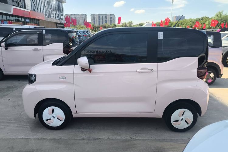Used Chery New Energy QQ Ice Cream 2022 170km Sundae Phosphate Lithium-Ion
