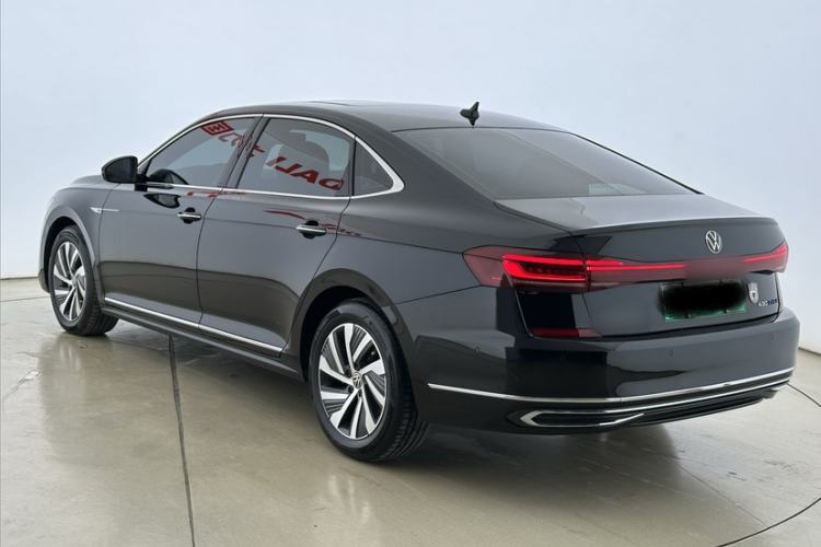 Used Volkswagen Passat New Energy 2023 430 PHEV Hybrid Luxury Edition Exterior 3