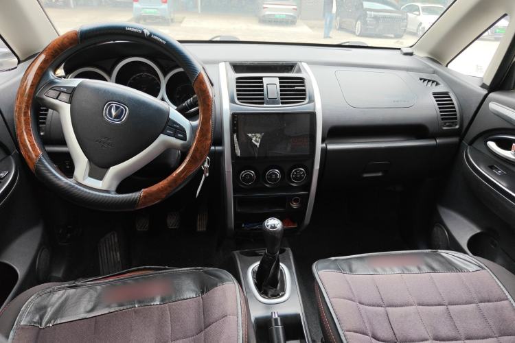 Used CHANGAN CX20 2014 1.4L Manual Sport Edition China V Standard Center Console