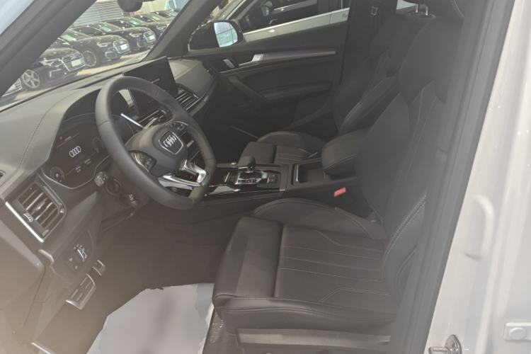 Used Audi Q5L 2025 quattro 45th Anniversary Edition 40 TFSI Luxury Dynamic Model