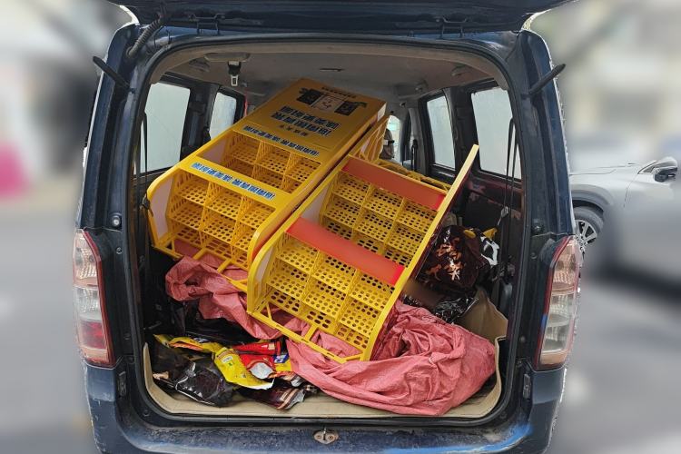 Used Wuling Rongguang V 2015 1.2L Base Version Trunk