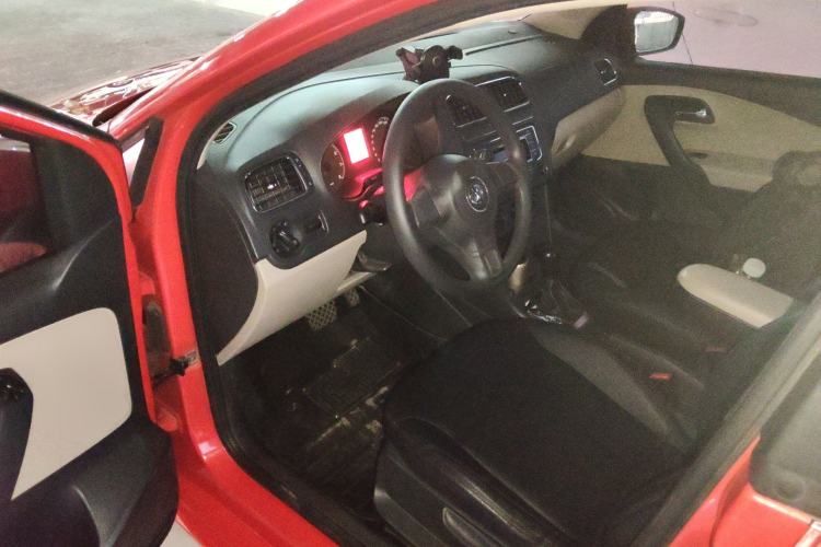 Used Volkswagen Polo 2013 1.6L Automatic Comfort Edition