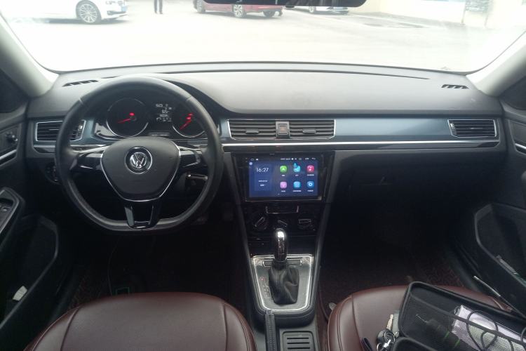 Used Volkswagen Bora 2017 230TSI DSG Comfort Version
