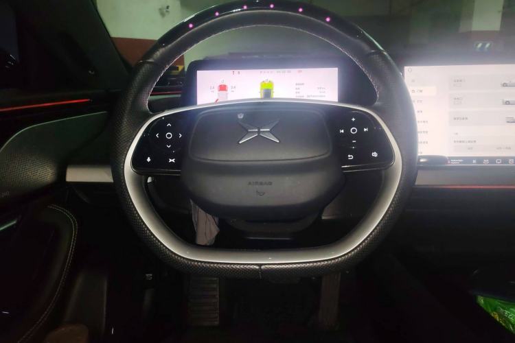 Used XPeng P7 2021 562E Pengyi Performance Edition Steering Wheel
