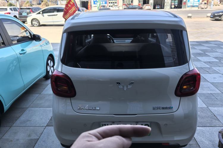 Used Wuling Hongguang MINIEV 2025 Four-Door Version Advanced Edition Exterior 3
