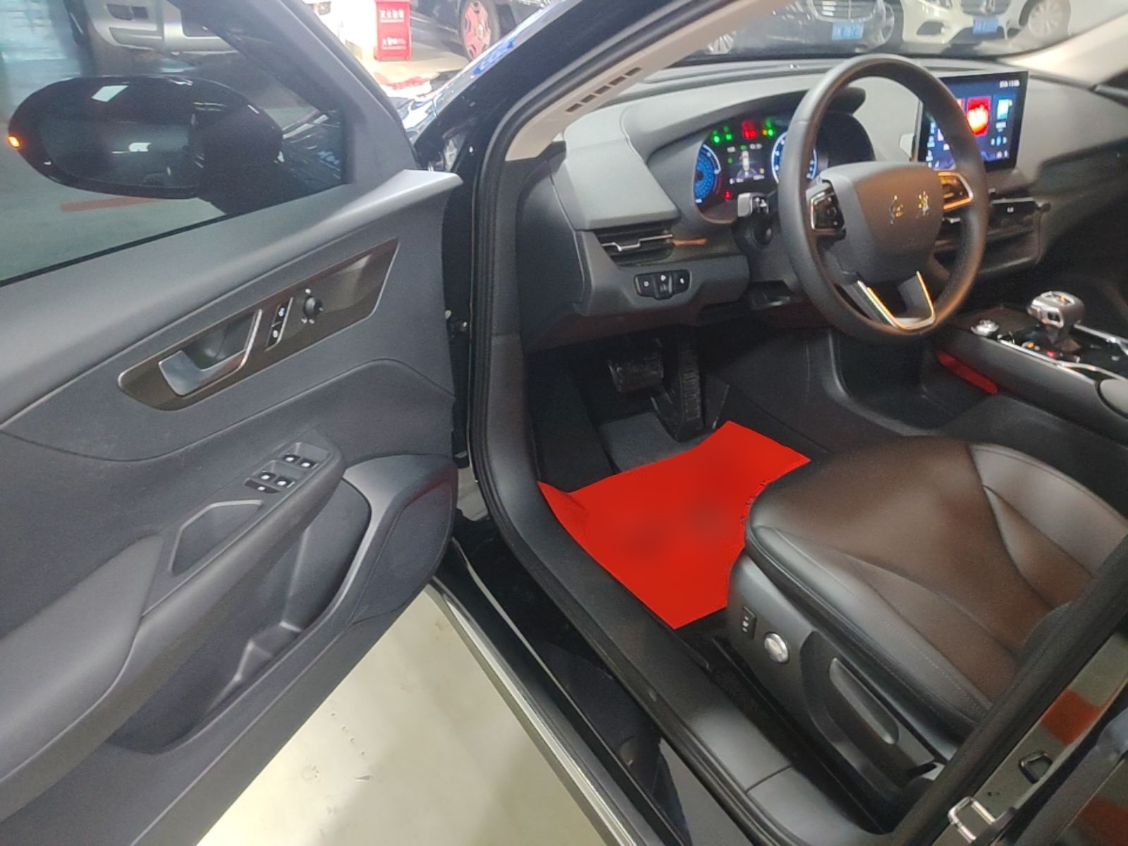 Hongqi E-QM5 2024 450km Range Commuter Version — снимка 18
