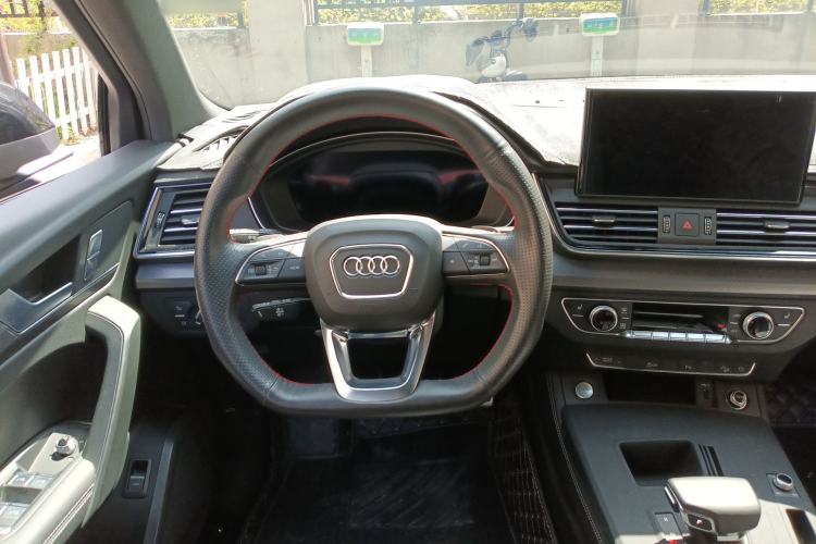 Used Audi Q5L 2023 40T Luxury Dynamic Model