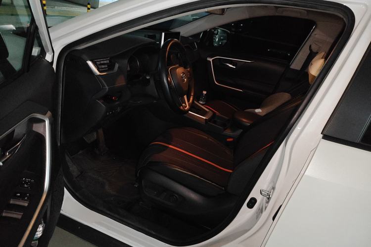 Used Toyota RAV4 Rongfang Plug-in Hybrid 2022 2.5L Two-Wheel Drive Elite Pro Driver Seat