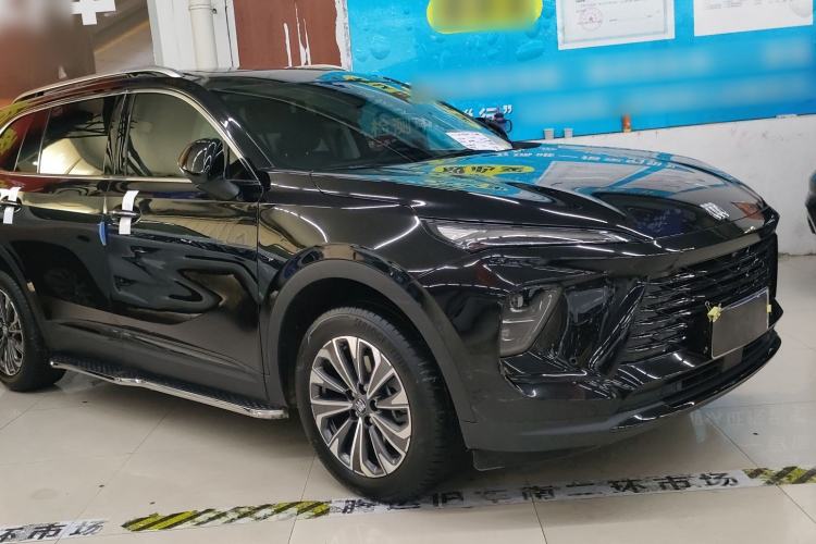 Used Buick Envision 2025 Encore Plus 28T Two-Wheel-Drive Platinum Edition Exterior 2