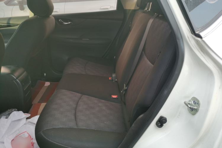 Used Nissan Tiida 2016 1.6L CVT Cool Dynamic Edition