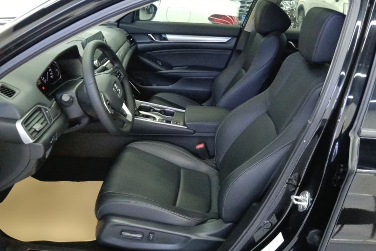 Used Honda Accord 2018 260TURBO Elite Edition China V Left Front Seat