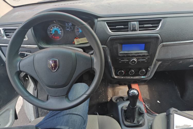 Used Jinbei Hiace X30 2023 1.5L Wealthy-Style Passenger Van 5/6/7-Seater Non-Air-Conditioned Version SWC15M
