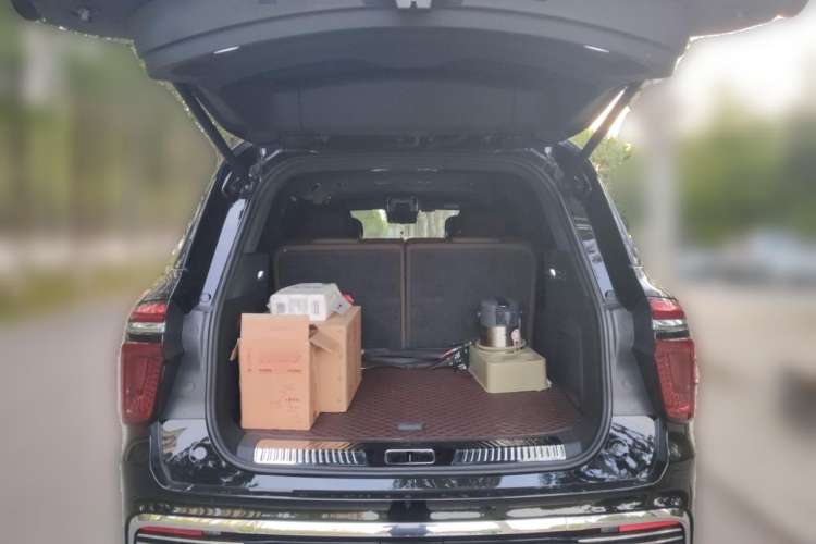 Used Hongqi LS7 2022 4.0T Elegant Flagship Edition 6 Seats Trunk