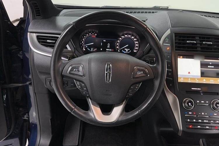 Used Lincoln MKC 2017 2.0T Two-Wheel Drive Deluxe Edition
