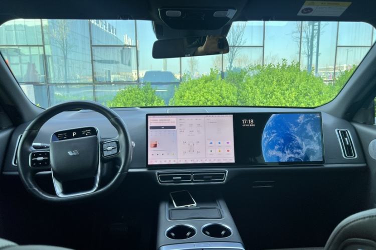 Used Li Auto L8 2023 Max model Interior 1