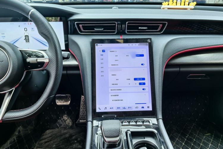 Used Hongqi H6 2024 2.0T ZhiMei Edition Interior 4