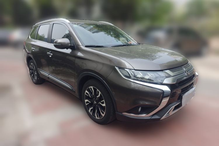 Used Mitsubishi Outlander 2020 2.4L 4x4 Zhi Xiang Edition 5 Seats