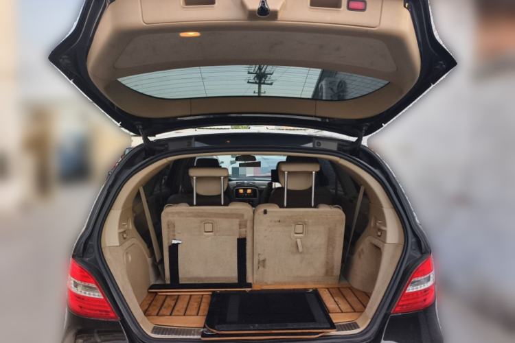 Used Mercedes-Benz R-Class 2011 R 300 L Business Model Trunk