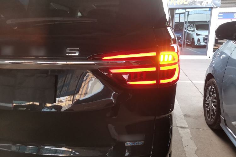 Used SAIC MAXUS G20 2021 Facelifted PLUS 2.0T Diesel Automatic Luxury Edition
