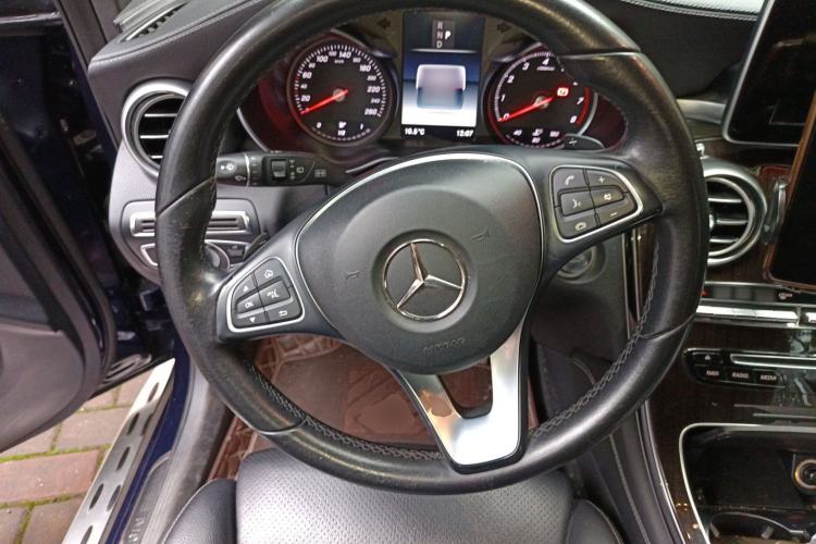 Used Mercedes-Benz GLC 2018 Facelifted GLC 260 4MATIC Dynamic Edition Steering Wheel