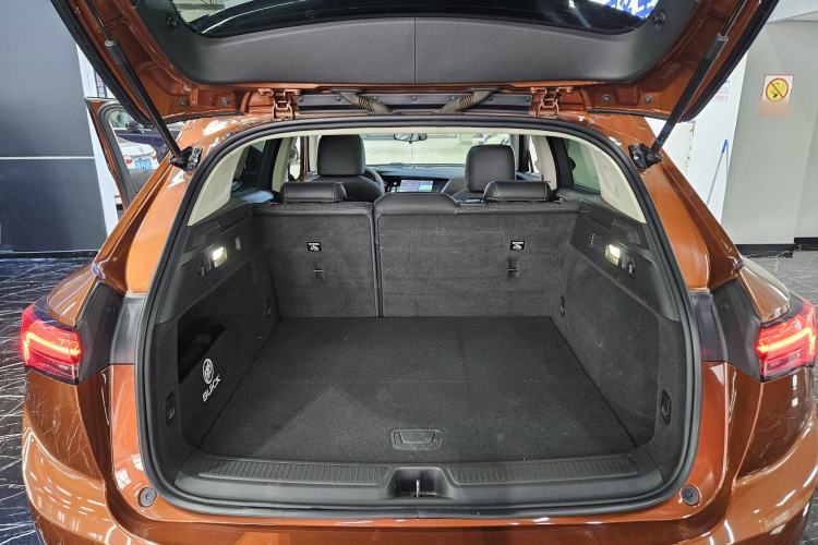 Used Buick Envision 2020 Onix S 652T Two-Wheel Drive Elite Model Trunk