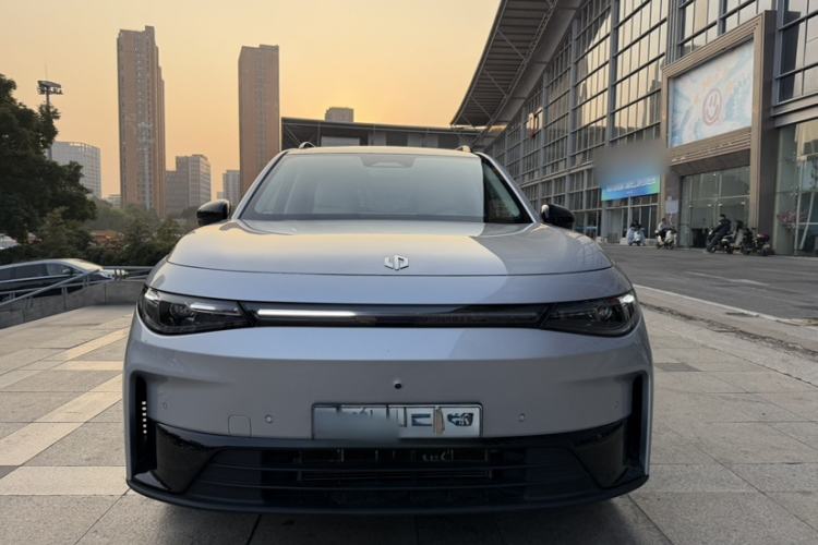 Used Leapmotor C16 2024 Pure Electric 520 Deluxe Edition