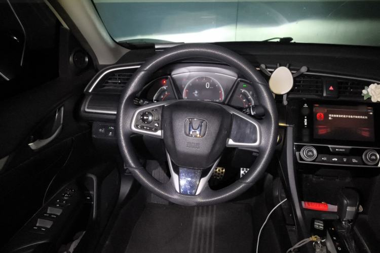 Used Honda Civic 2019 220TURBO CVT Dynamic Edition China VI Emission Standard Steering Wheel