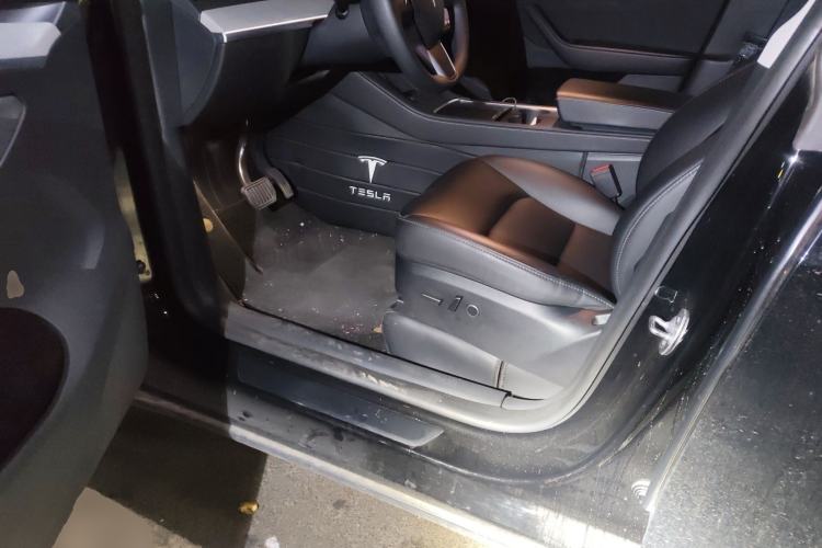 Used Tesla Model Y 2023 Rear-Wheel-Drive Version Driver Seat