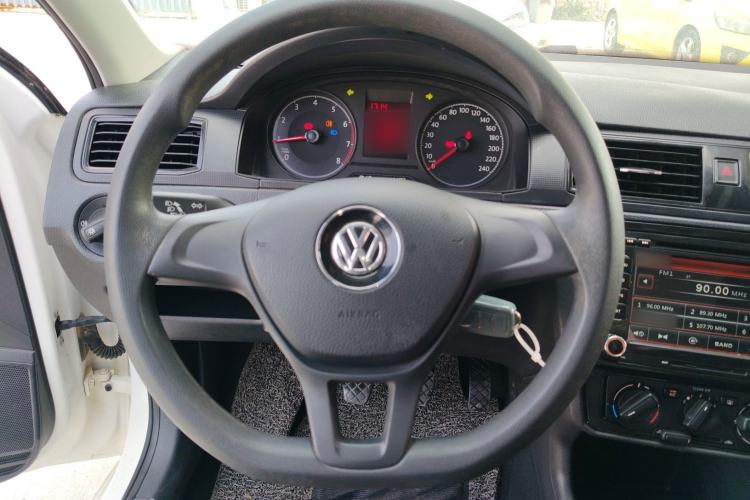 Used Volkswagen Santana 2016 1.4L Manual Fashion Edition Steering Wheel
