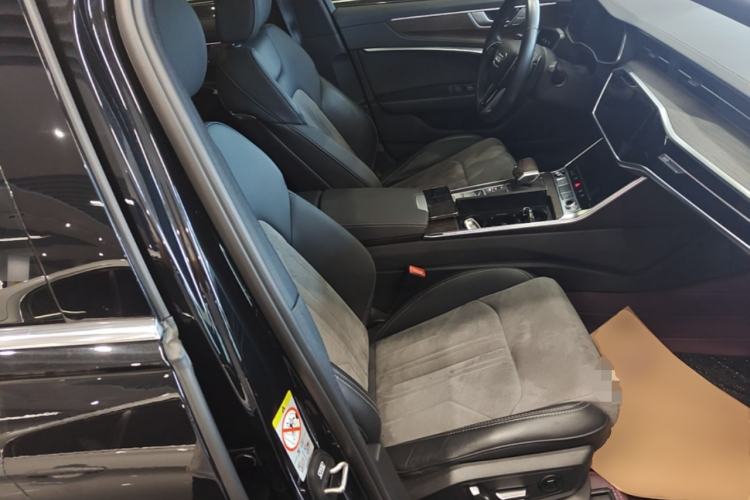 Used Audi A6L 2023 Revised 40 TFSI Luxury Dynamic Edition
