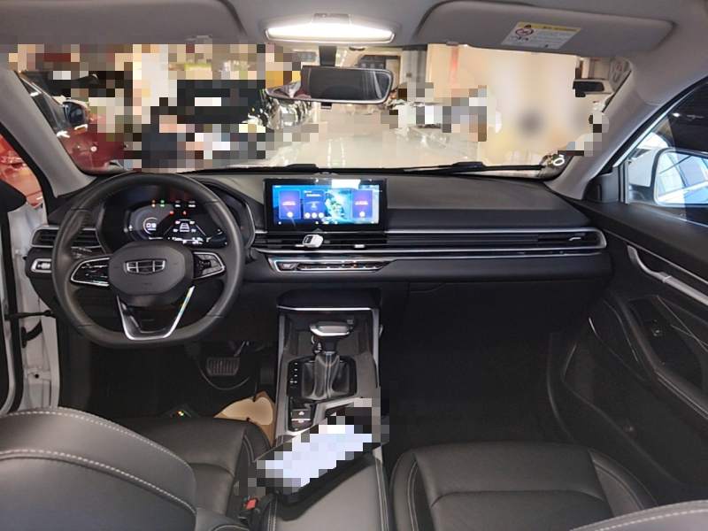 Used Geely Auto Emgrand 2022 4th Generation 1.5L CVT Luxury Model – Premium — 9