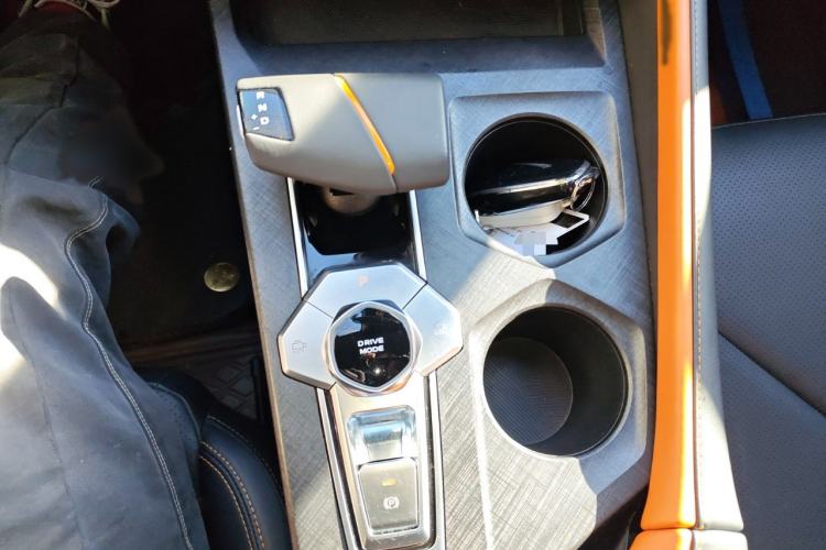 Used Changan UNI-V 2022 1.5T Prestige Version
