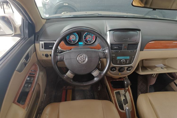Used Buick Excelle 2013 1.5L Automatic Luxury Model Steering Wheel