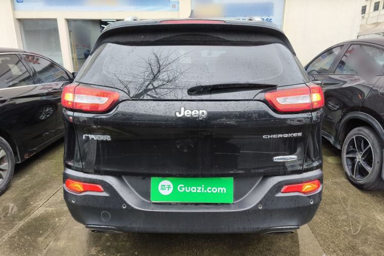 Used Jeep Cherokee 2016 2.4L Leading Edition Rear