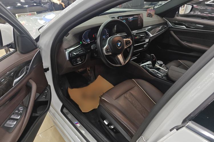 Used BMW 5 Series New Energy 2021 Restyled 535Le M Sport Package Interior 1