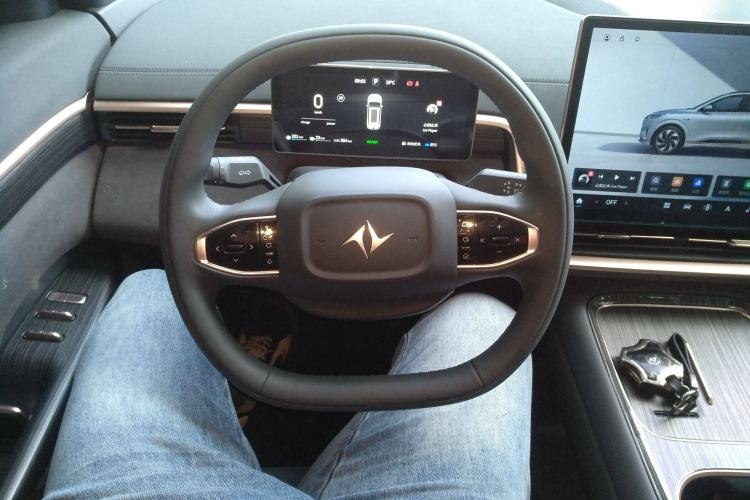 Used Dongfeng eπ eπ008 2024 210Max Range-Extended Version 6 Seats